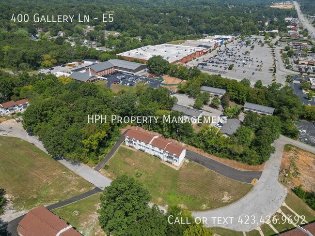 Building Photo - 400 Gallery Ln