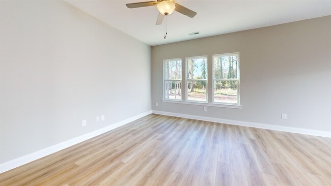 Building Photo - 1032 Moen Lp