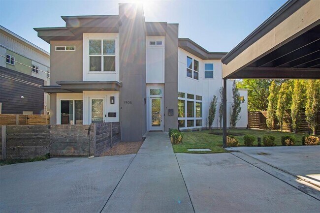 Building Photo - 1905 Alegria Rd