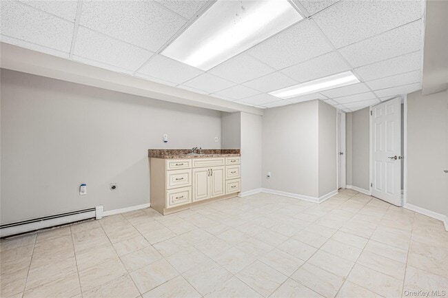 Building Photo - 2 Flo Dr