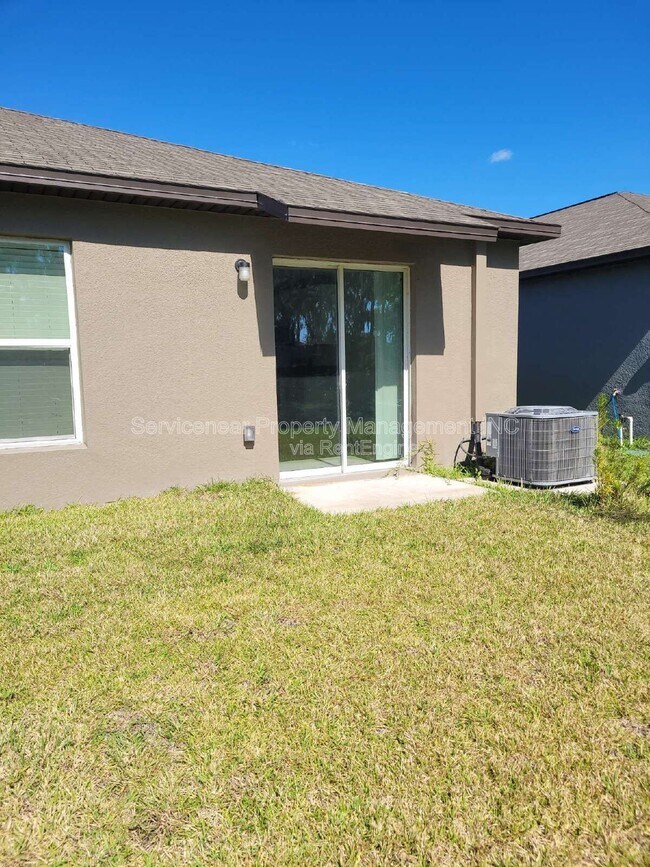 Building Photo - 2240 Gatsby Ln