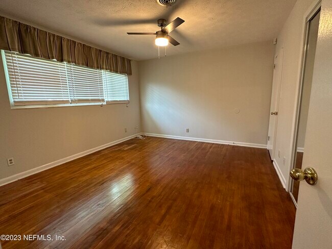 Building Photo - 5093 Ortega Cove Cir