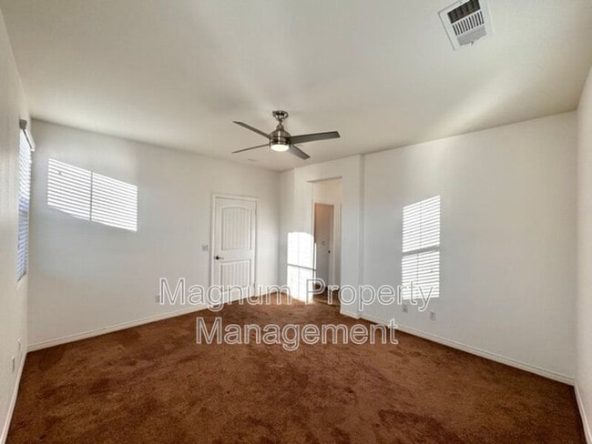 Building Photo - 40372 Calle Real