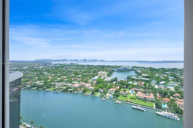 Building Photo - 4779 Collins Ave