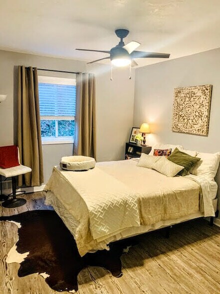 Building Photo - 110 Handler St