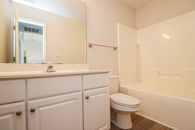 Building Photo - (Coming Soon) Charming 3 Bedroom Ranch in ...