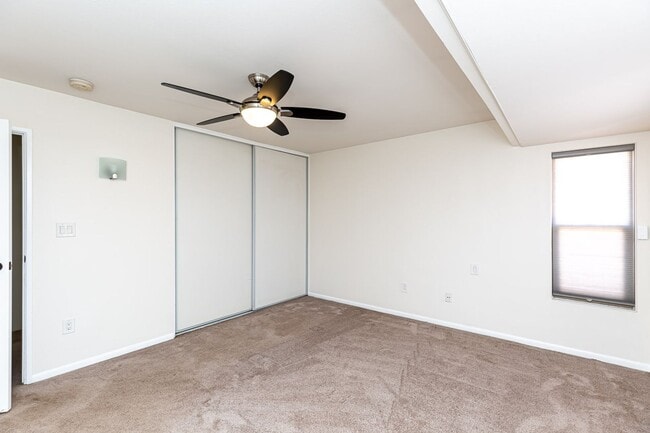 Building Photo - ** AMAZING ALLIED GARDENS 3/2 HOME 2 CAR G...
