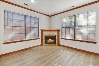 Building Photo - 2915 E Sterling Ct