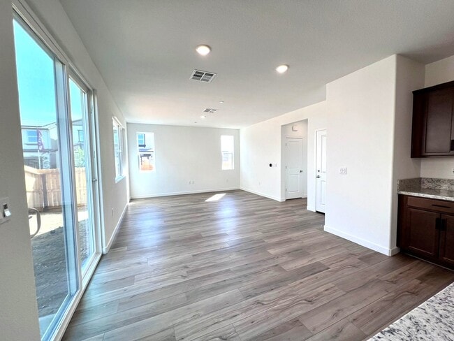 Building Photo - 2108 Brown St