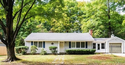 Building Photo - 4 Sunhill Dr