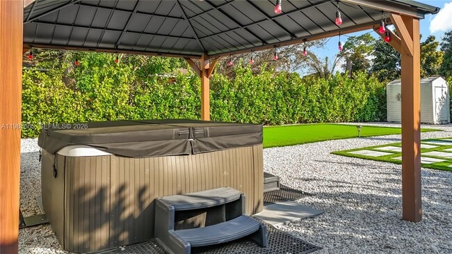 Building Photo - 6674 4th St