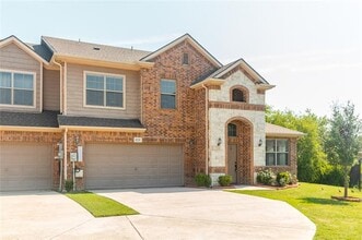 Building Photo - 4150 Florence Dr