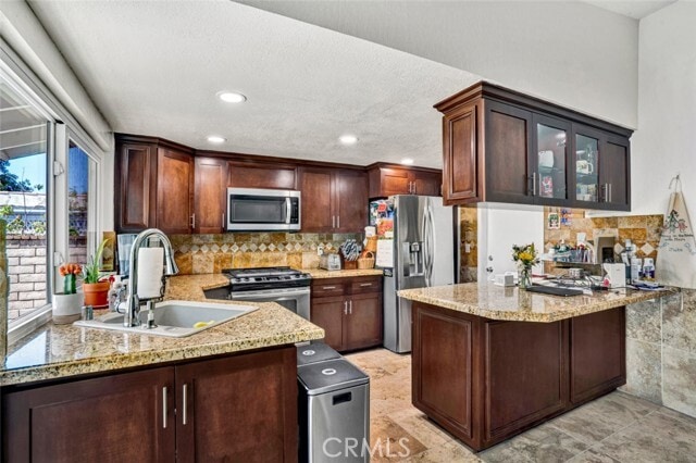 Building Photo - 15442 Eiffel Cir