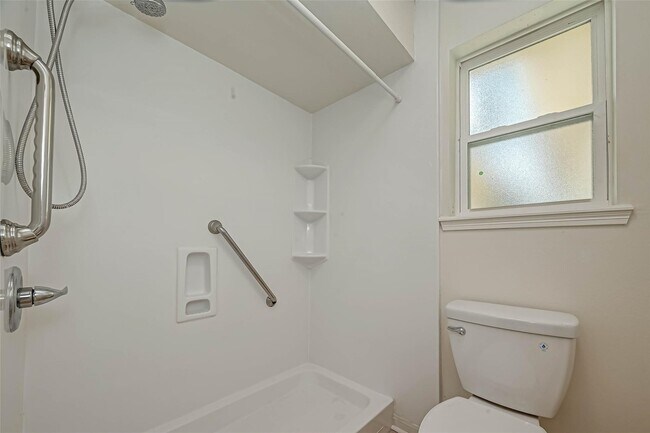 Building Photo - 5507 Enchanted Timbers Dr