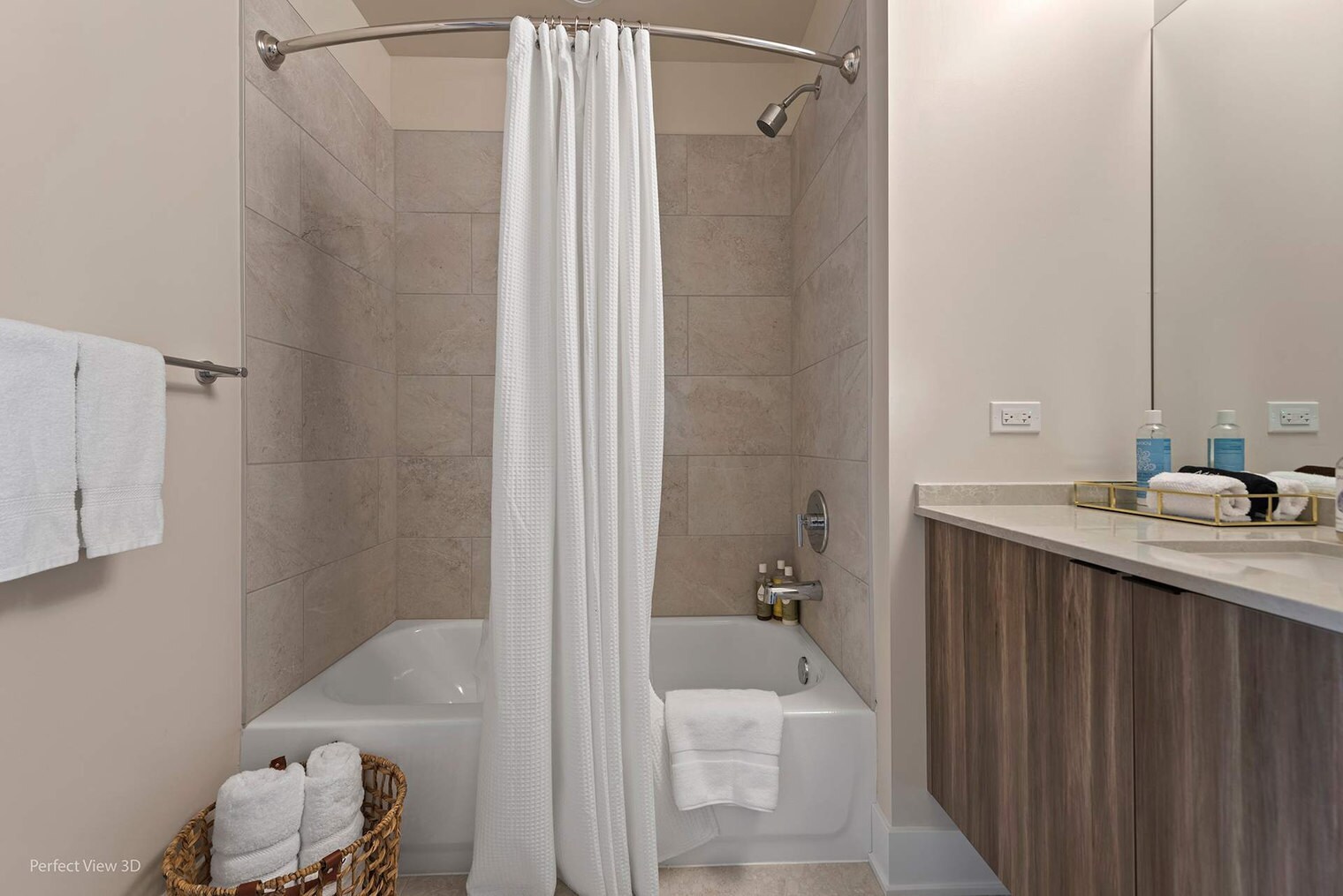 Building Photo - 1044 W Van Buren St