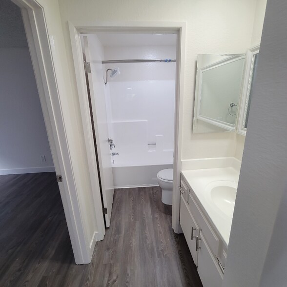 Building Photo - 4124 N Eagle Rock Blvd