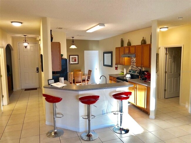 Building Photo - 655 Knollwood Dr