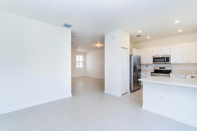 Building Photo - 12832 NW 22nd Pl