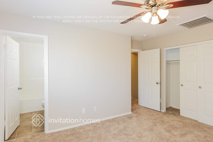 Building Photo - 1906 W Appaloosa Way