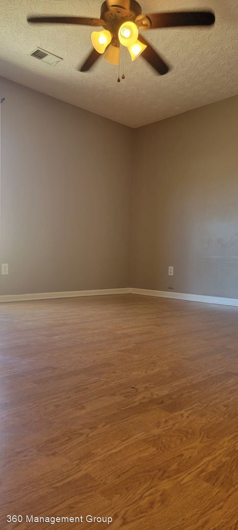 3 br, 2 bath House - 321 New Castle Lane - 321 Newcastle Ln Winchester ...