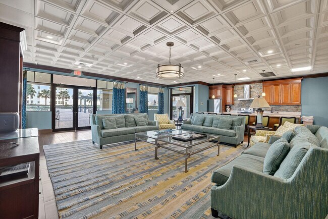 Building Photo - 3020 NE 32nd Ave