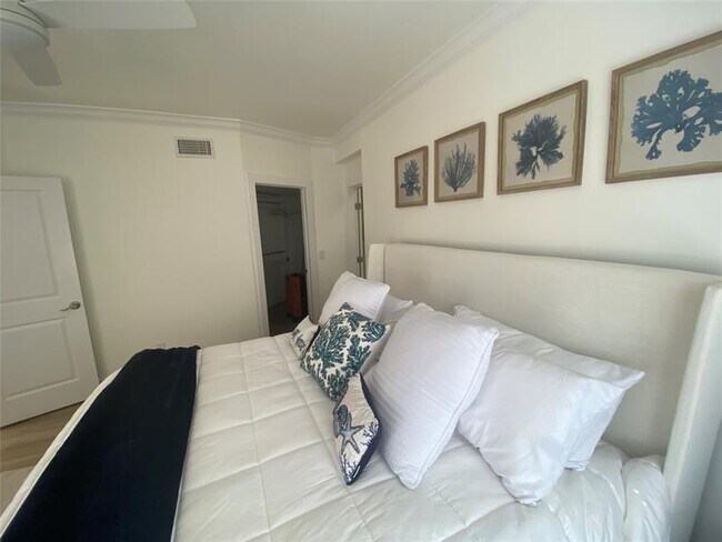 Building Photo - 2286 Anchorage Ln