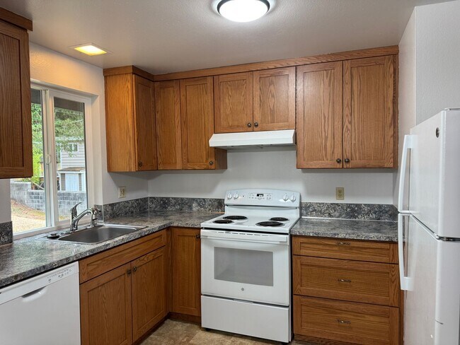Building Photo - 13617 SE Fairwood Blvd