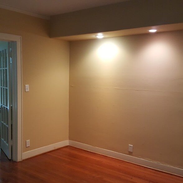 Primary Bedroom - 1710 Rosedale St