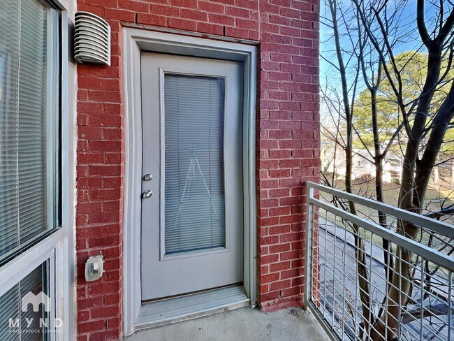 Building Photo - 89 Mangum St SW
