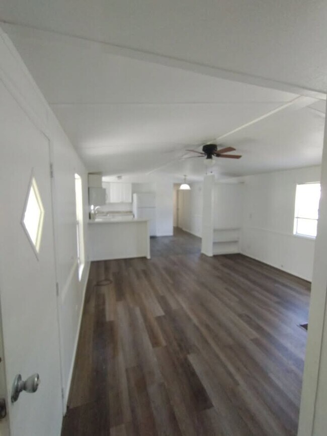 Building Photo - 2702 NW 50th Ave