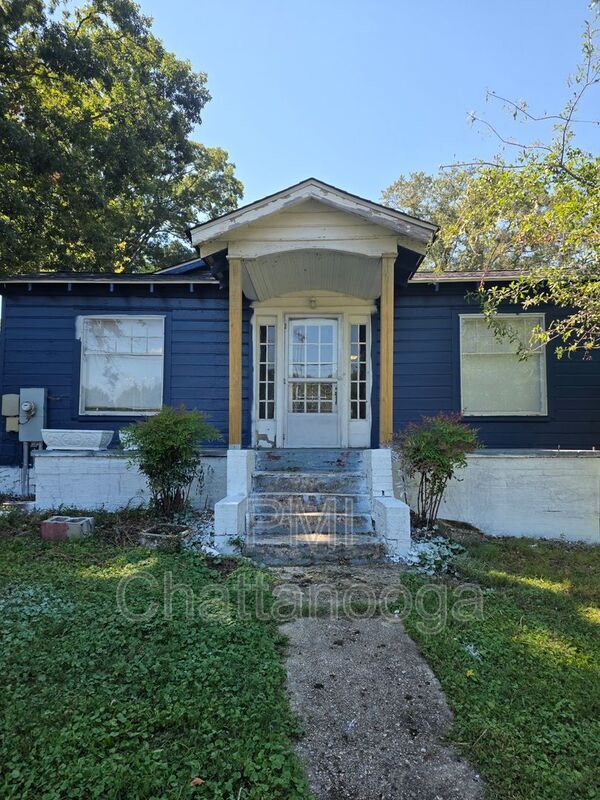 Primary Photo - 101 Kingwood Dr