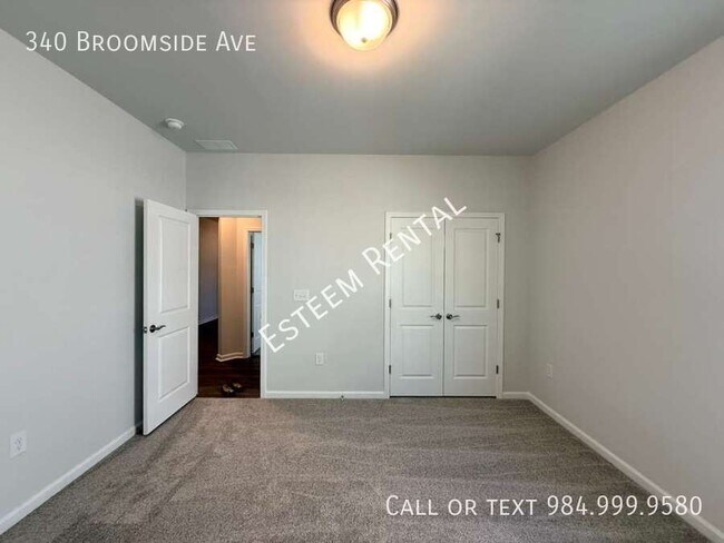 Building Photo - 340 Broomside Ave