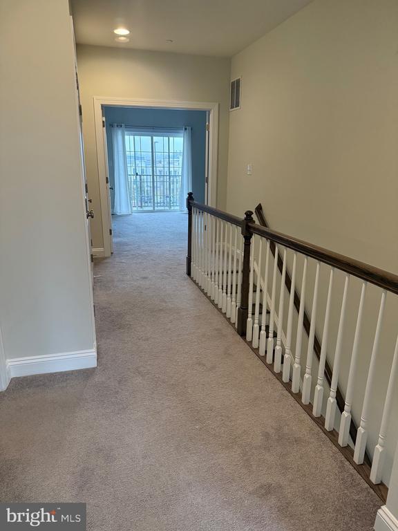 Building Photo - 220 Charles Ellis Dr