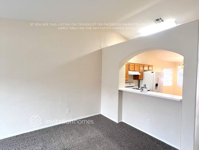 Building Photo - 923 Shadowfax Rd