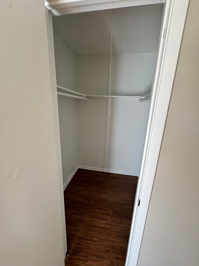 Building Photo - Houghton Ave