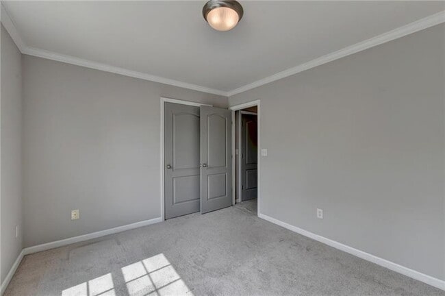 Building Photo - 6752 Grand Hickory Dr