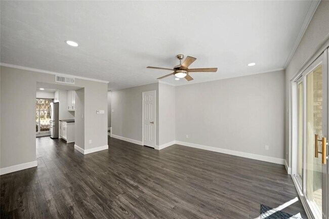 Building Photo - 2218 Winrock Blvd