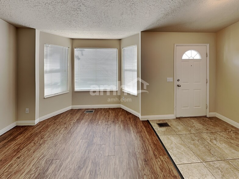 Building Photo - 308 S 1050 E