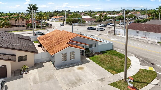 Building Photo - 13892 SW 25th Terrace