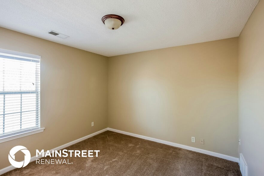 Building Photo - 7077 Millers Glen Way