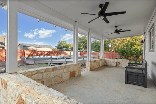 Building Photo - 1801 Broken Shoe Cove