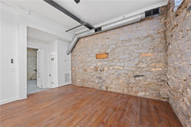 Building Photo - 360 Ponce De Leon Ave NE