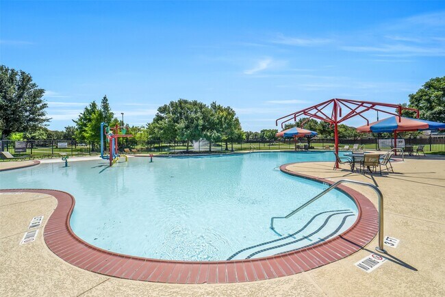 Building Photo - 28606 Rolling Ridge Dr