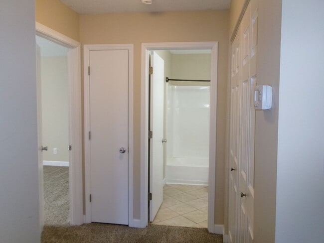 Building Photo - 2 bedroom, 1 bath condo in downtown Conway