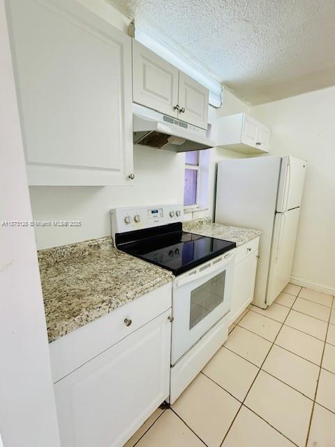 Building Photo - 10173 Twin Lakes Dr