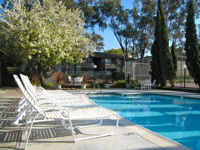 Building Photo - Oakwood Village