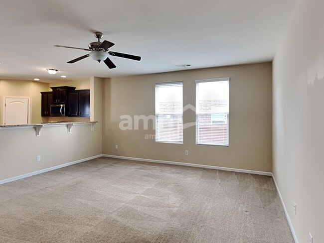 Building Photo - 207 S Dunnwood Ln