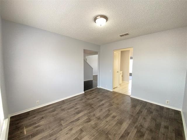 Building Photo - 5204 Vista Verde Dr