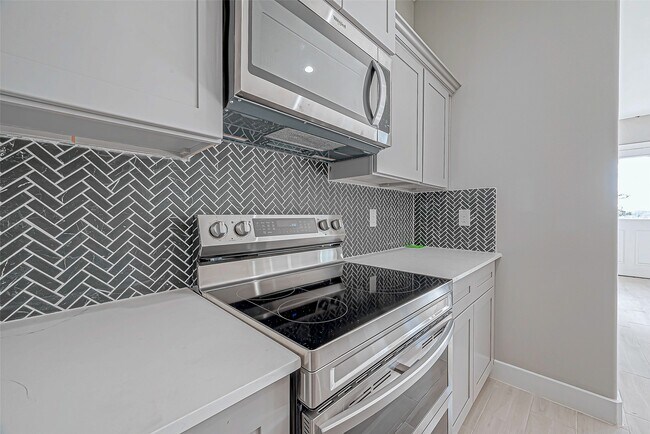 Building Photo - 3635 Needville Ave