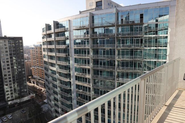 Building Photo - 950 W Peachtree St NW